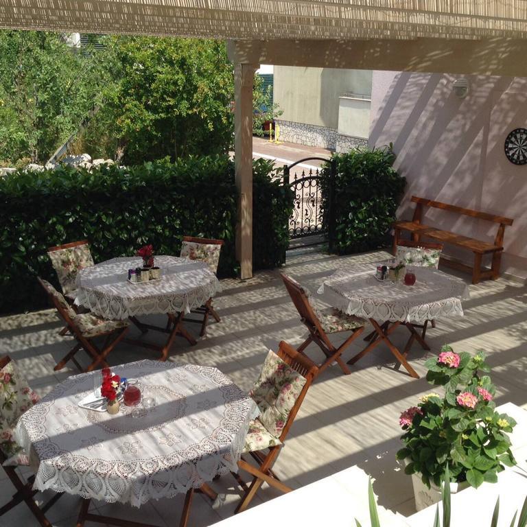 Villa Alla Bed And Breakfast Херцег-Новий Екстер'єр фото